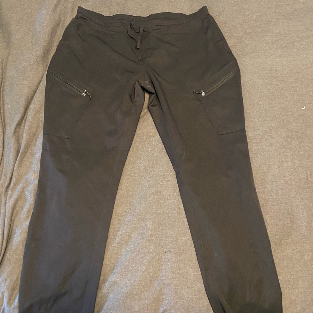 Black scrub pants